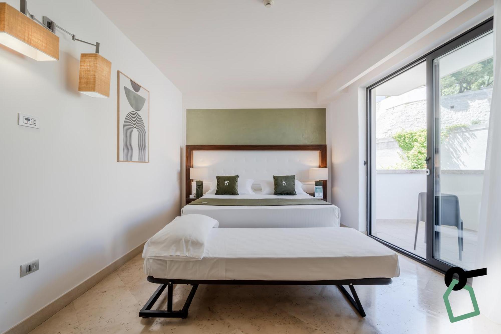 Hotiday Room Collection - Otranto Eksteriør billede